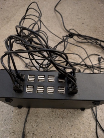 1389195-8 Rechargeable lamps 4 pcs - HAY Mousqueton