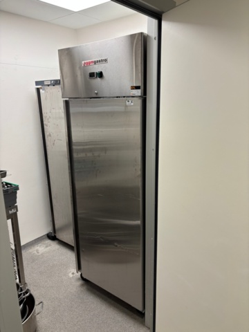 1372723-1 Kylskåp – GGM Gastro BKG800N