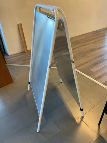 1197407-2 Trottoarpratare 2 st.