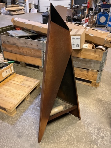 1197434-2 Eldstad tipi i Cortenplåt