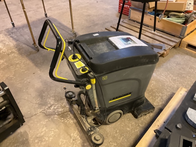 1197440-12 Skurmaskin KÄRCHER  Professional