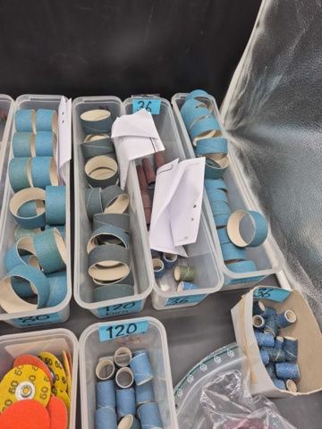 1465813-10 Slipmaterial – blandade kornstorlekar, rondeller och slipband