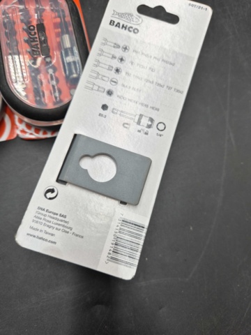 1465822-3 Tool bag and bit sets – Bahco – open case, mixed bits, compact storage