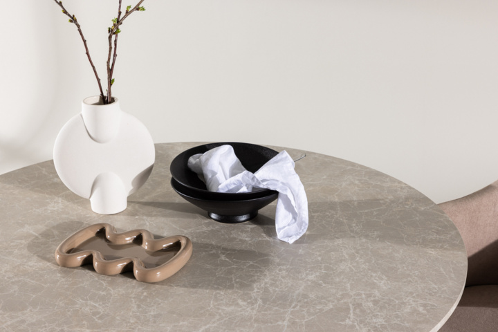 1466240-5 Matgrupp inkl 4 stolar