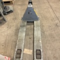 1197476-6 Pallet truck 2500kg