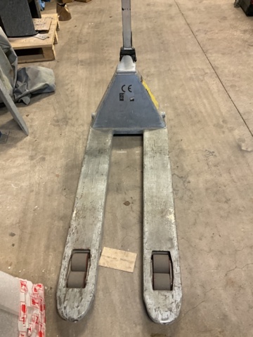 1197476-6 Pallet truck 2500kg
