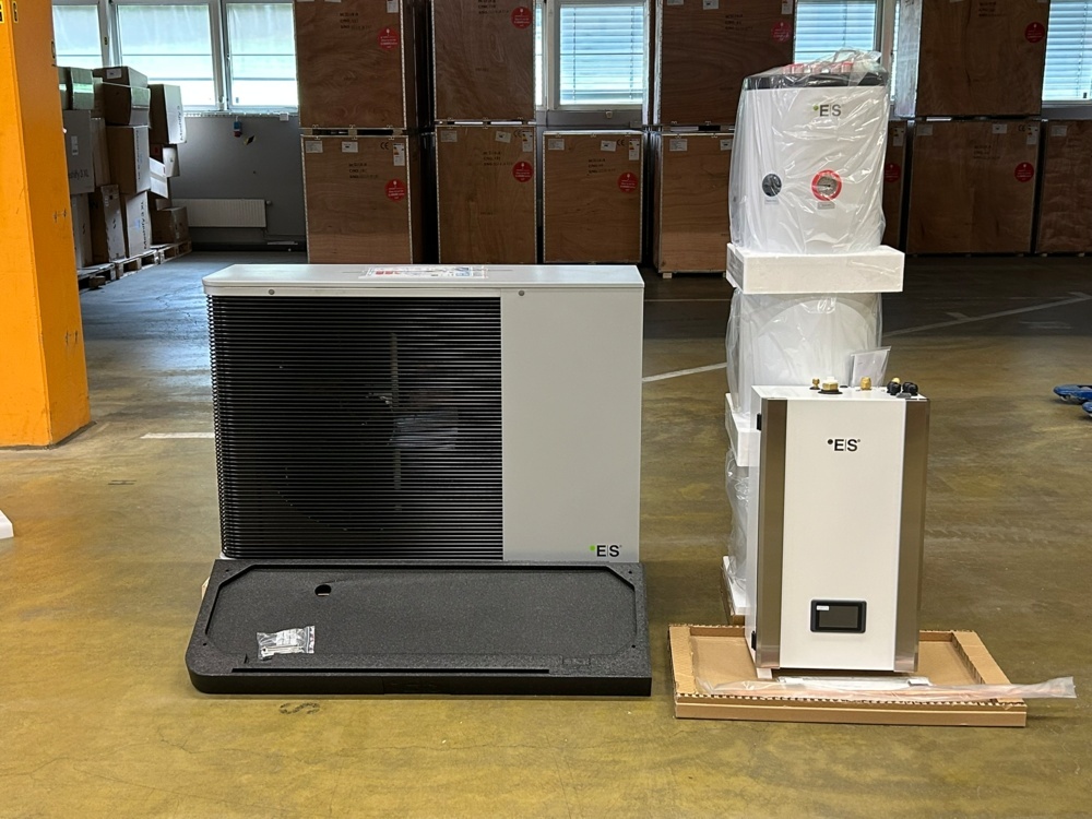 1467365-1 9 kW luft/vatten värmepump från Energy Save, ansluts enkelt till ett befintligt värmesystem L65