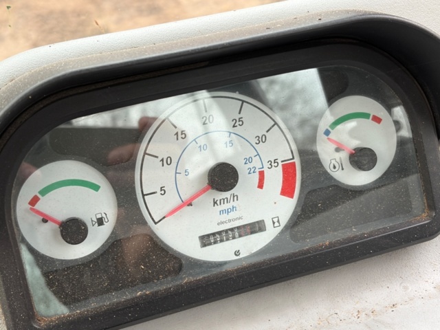 1467403-24 Wheel loader - New Holland W80TC, -2006