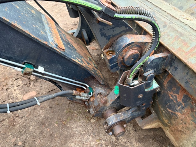 1467403-28 Wheel loader - New Holland W80TC, -2006