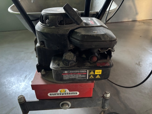 1372839-4 Motorized wheelbarrow - Eurosystems Carry - 2008