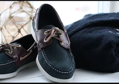 Image representing the auction - Sale of sailing clothing and shoes