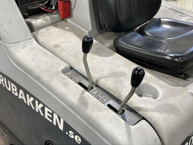 1457373-10 Sopmaskin - Nilfisk SR 1301 B