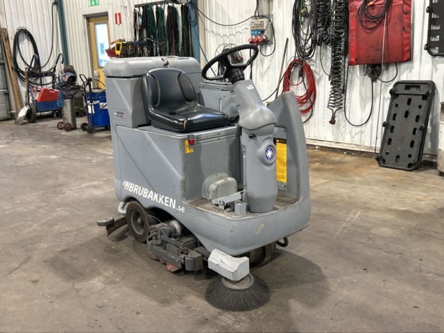 1457374-1 Kombiskurmaskin - Nilfisk BR 700CS EDS