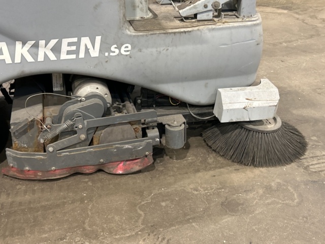 1457374-11 Kombiskurmaskin - Nilfisk BR 700CS EDS