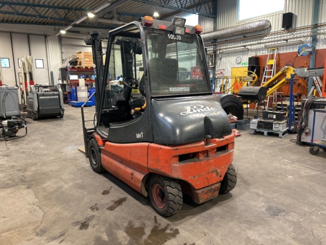 1457376-27 Motviktstruck - Linde E25-01, -1995