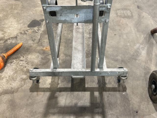 1457390-7 Lyft, mutterknack, m.m.