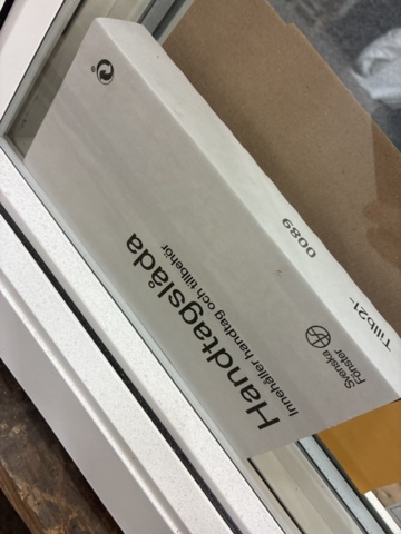 1467762-12 Window Swedish window Wood/Aluminum 700-19