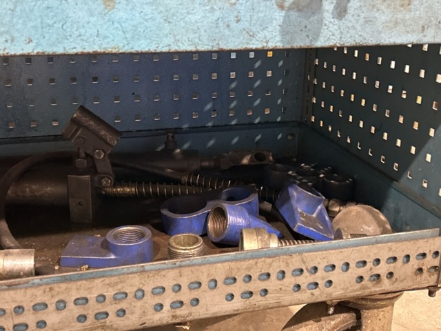 1457406-9 Vagn med innehåll