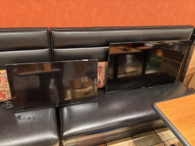 1409498-1 TV-/bildskärmar 2 st - Samsung