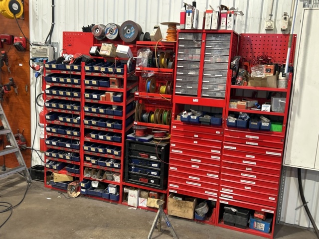 1457418-2 Sortimentshyllor med innehåll