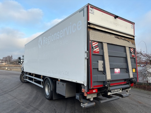 918926-3 Lastbil - Scania P320 4x2 9.3 Automatisk, 320hk, -2015