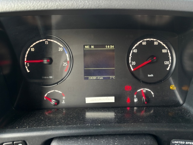 918926-12 Lastbil - Scania P320 4x2 9.3 Automatisk, 320hk, -2015