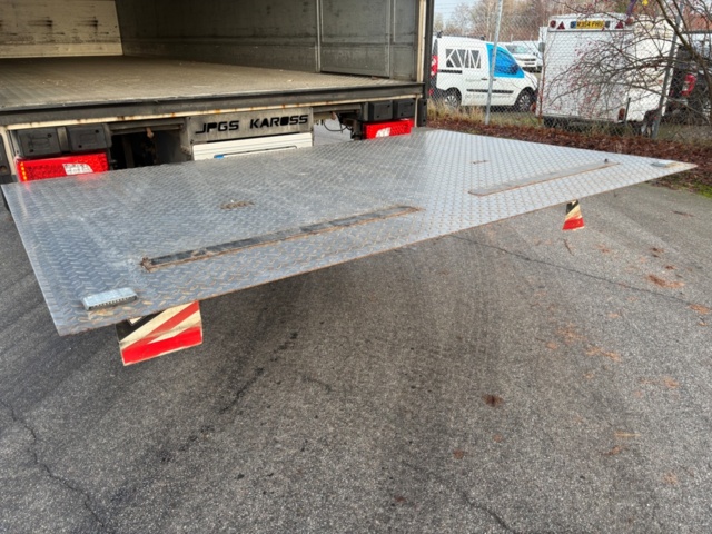 918926-39 Lastbil - Scania P320 4x2 9.3 Automatisk, 320hk, -2015