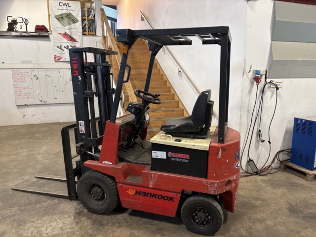 1372846-2 Motviktstruck el - Nissan