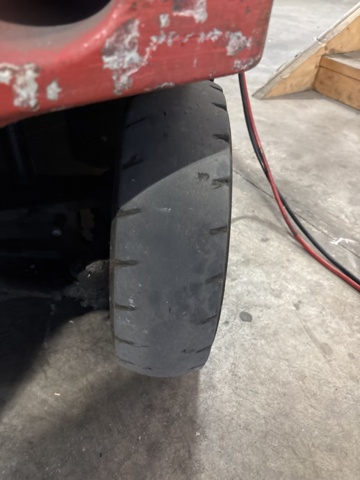 1372846-7 Motviktstruck el - Nissan