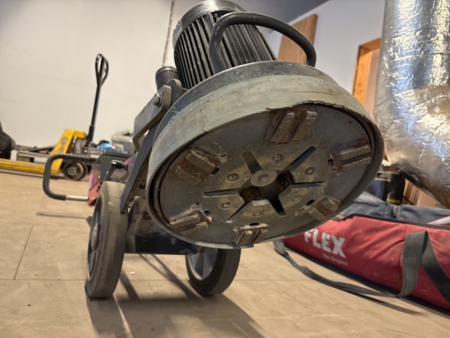 1372849-4 Betongslipmaskin