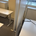 1409504-29 Kontorsmöbler - Höj-/sänkbara skrivbord, förvaringsskåp, avskärmning, m.m - IKEA, Edsbyn, AJ