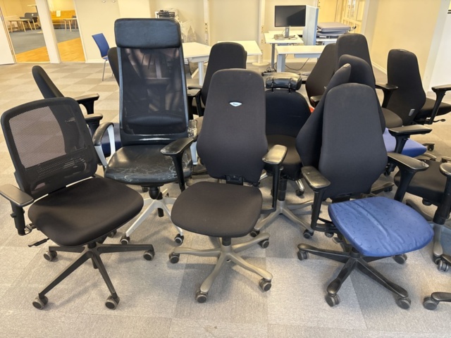 1409507-5 Kontorsstolar 18 st - Kinnarps m.fl.