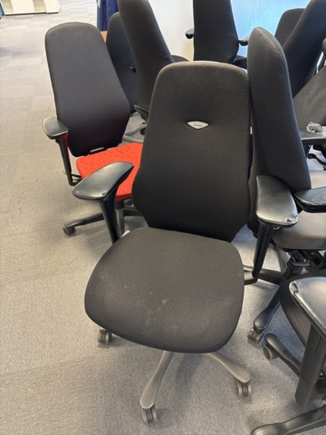 1409507-11 Kontorsstolar 18 st - Kinnarps m.fl.