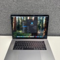 1388768-2 MacBook Pro 15”, 2018