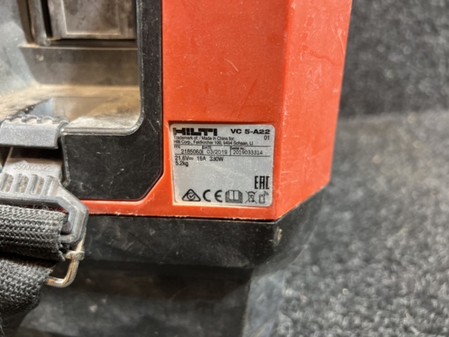 1431691-7 Dammsugare och borrhammare - Hilti