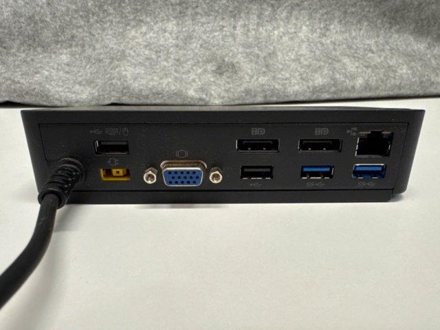 1388773-8 Lenovo ThinkPad X1 Carbon Gen 4 med dockstation