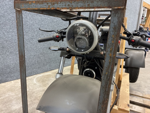 1466571-6 Fatscooter Trehjuling 2000W | Moped klass 1 - Svart