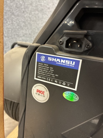 1466571-11 Fatscooter Trehjuling 2000W | Moped klass 1 - Svart