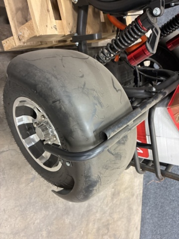 1466571-14 Fatscooter Trehjuling 2000W | Moped klass 1 - Svart