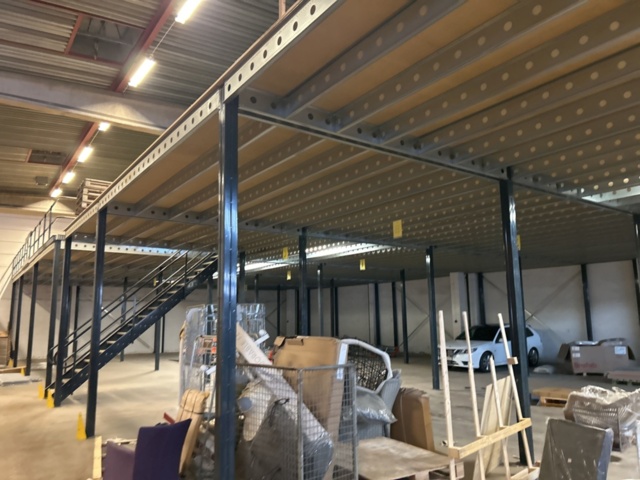 1457428-5 Entresolplan med trappor och räcken för demontering - ca 424 m²