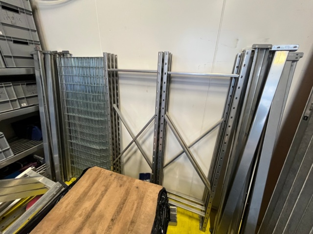 1430099-1 Hyllsystem