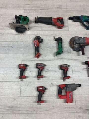 1430101-3 Samling med elmaskiner - Makita, Hikoki, Milwaukee