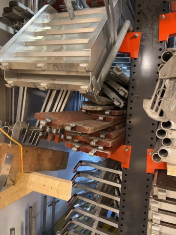 1430102-6 Ställning och fallskyddsräcke m.m - Monzon/Altrad/Roof safety systems