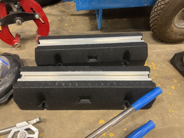 1431696-5 Verktygskista med diverse verktyg och byggtillbehör