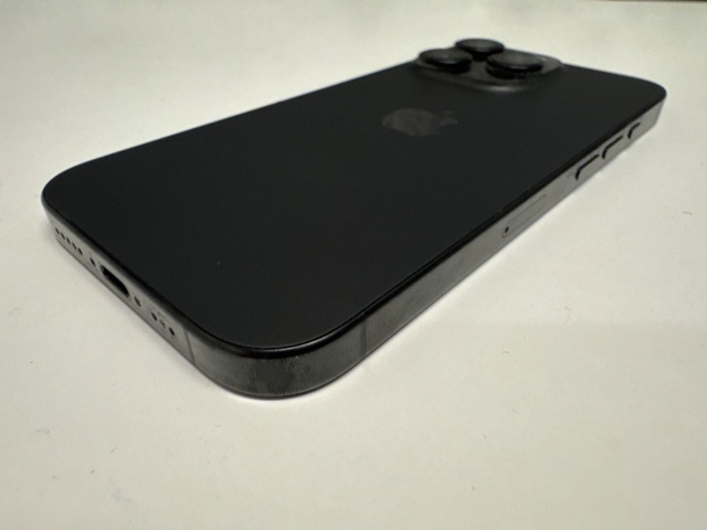 1388779-3 iPhone 16 Pro