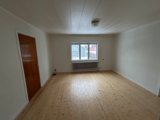 1435593-73 Fastighet ÅSELE RÄVEN 6, villa i centrala Åsele