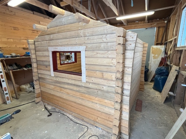 1468584-6 Svensk nytillverkad timmerstuga