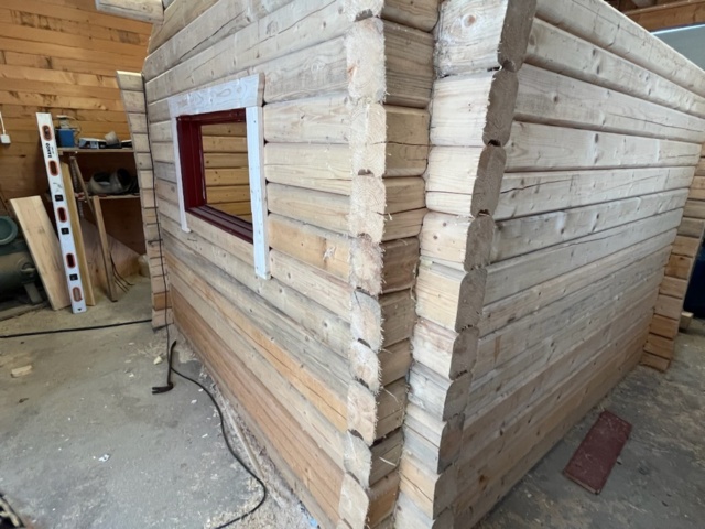 1468584-9 Svensk nytillverkad timmerstuga