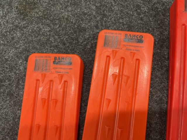 1448024-4 5 st sågkilar