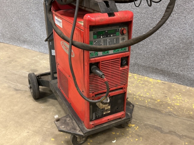 1457429-4 MIG/MAG welding with cooler - Fronius TransPuls Synergic 4000